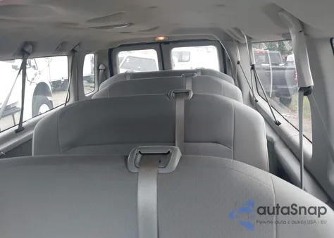 2008 Ford E-350 Super Duty Xlt z USA, uszkodzony, nr VIN 1FBSS31L38DA77175